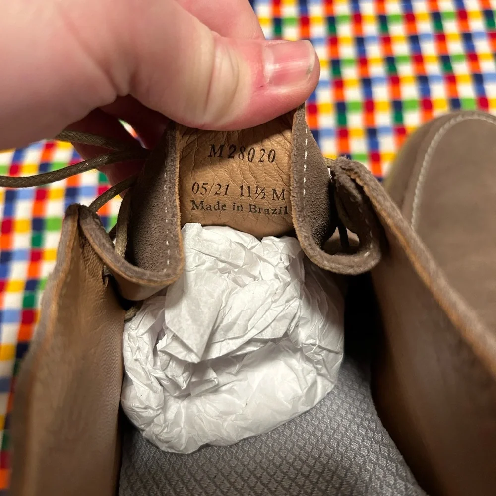 NWOB johnnie-O Malibu Chukka boots 11.5